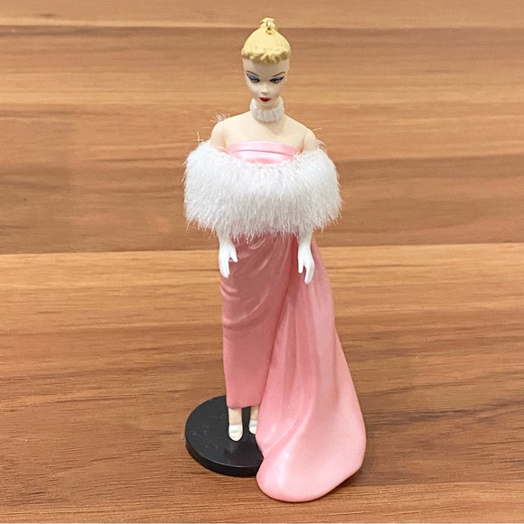 Vintage 1996 Hallmark Keepsake Enchanted Evening Barbie Christmas Tree Ornament - Picture 1 of 13